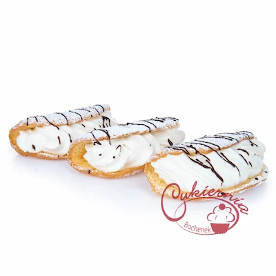 10. OMLETY Z BITĄ ŚMIETANĄ